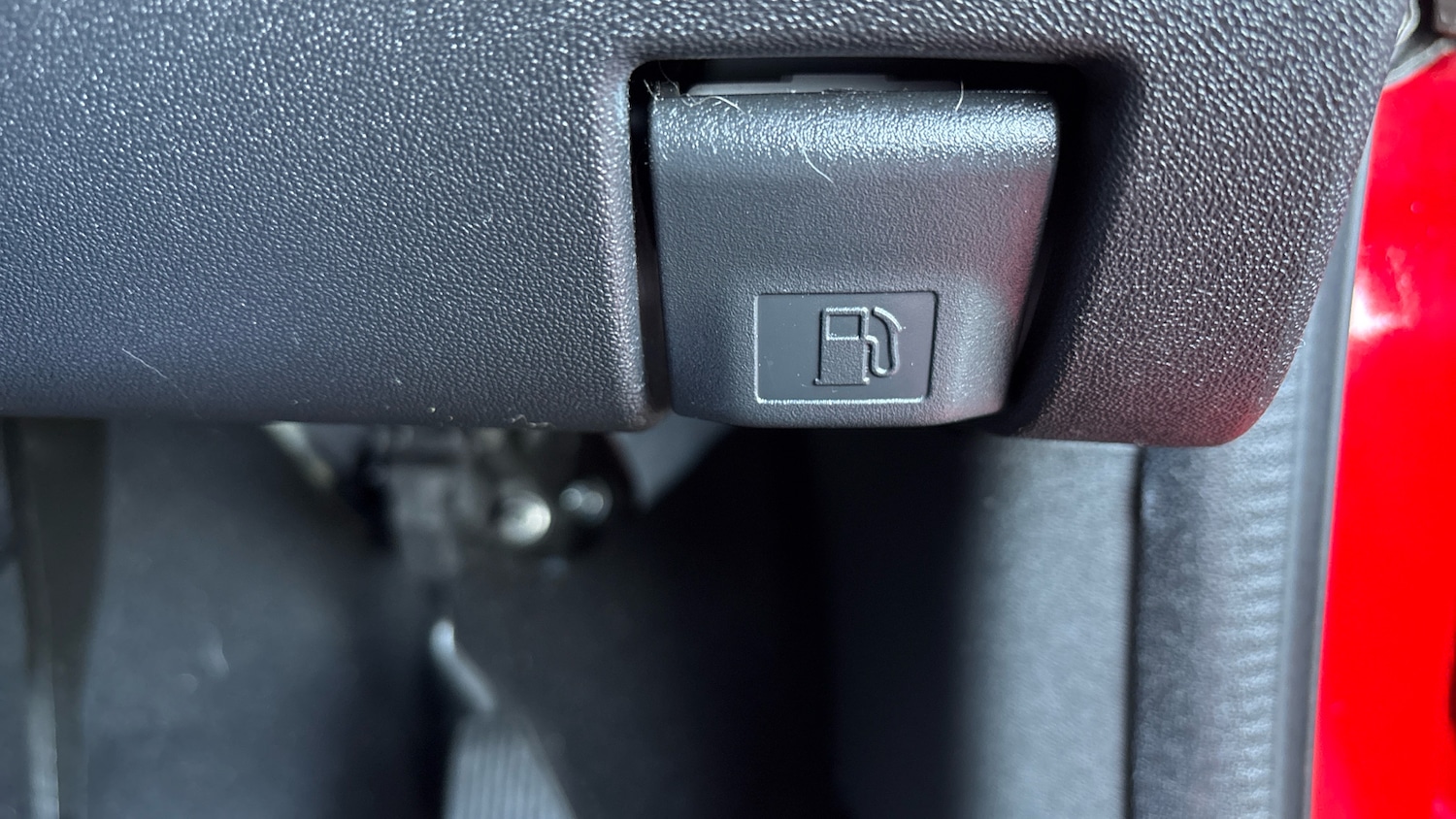 Used Toyota AYGO 2016 for sale - 77363943: Photo 44