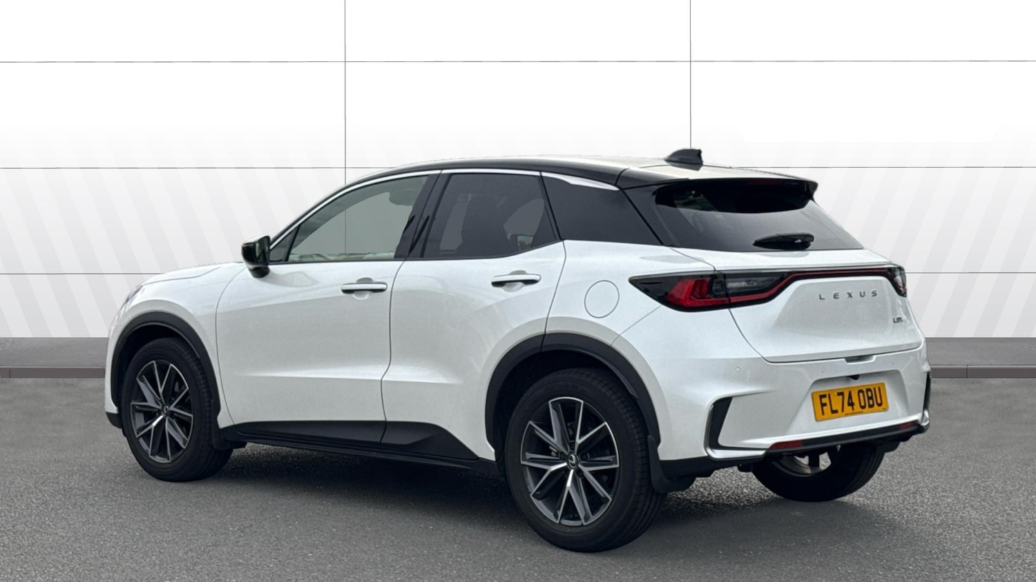 Used Lexus LBX 2024 for sale - 76157691: Photo 2