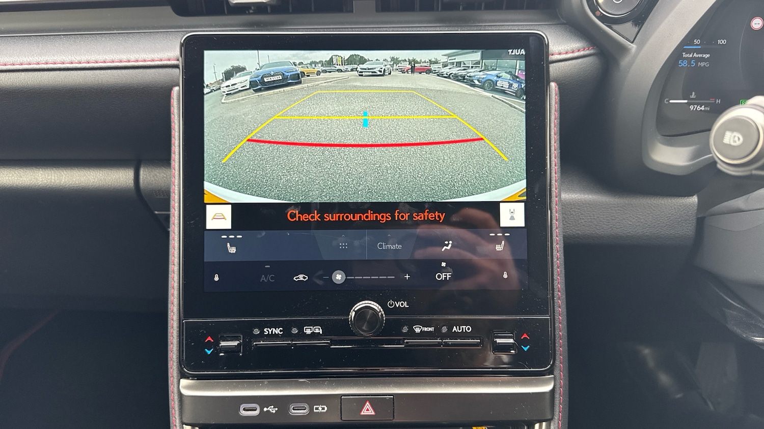 Used Lexus LBX 2024 for sale - 76157691: Photo 29