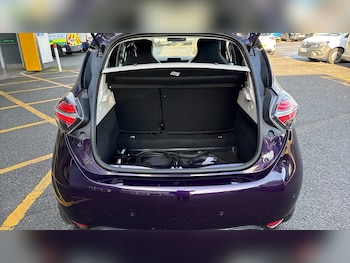 Used Renault Zoe 2022 for sale - 76580614: Photo