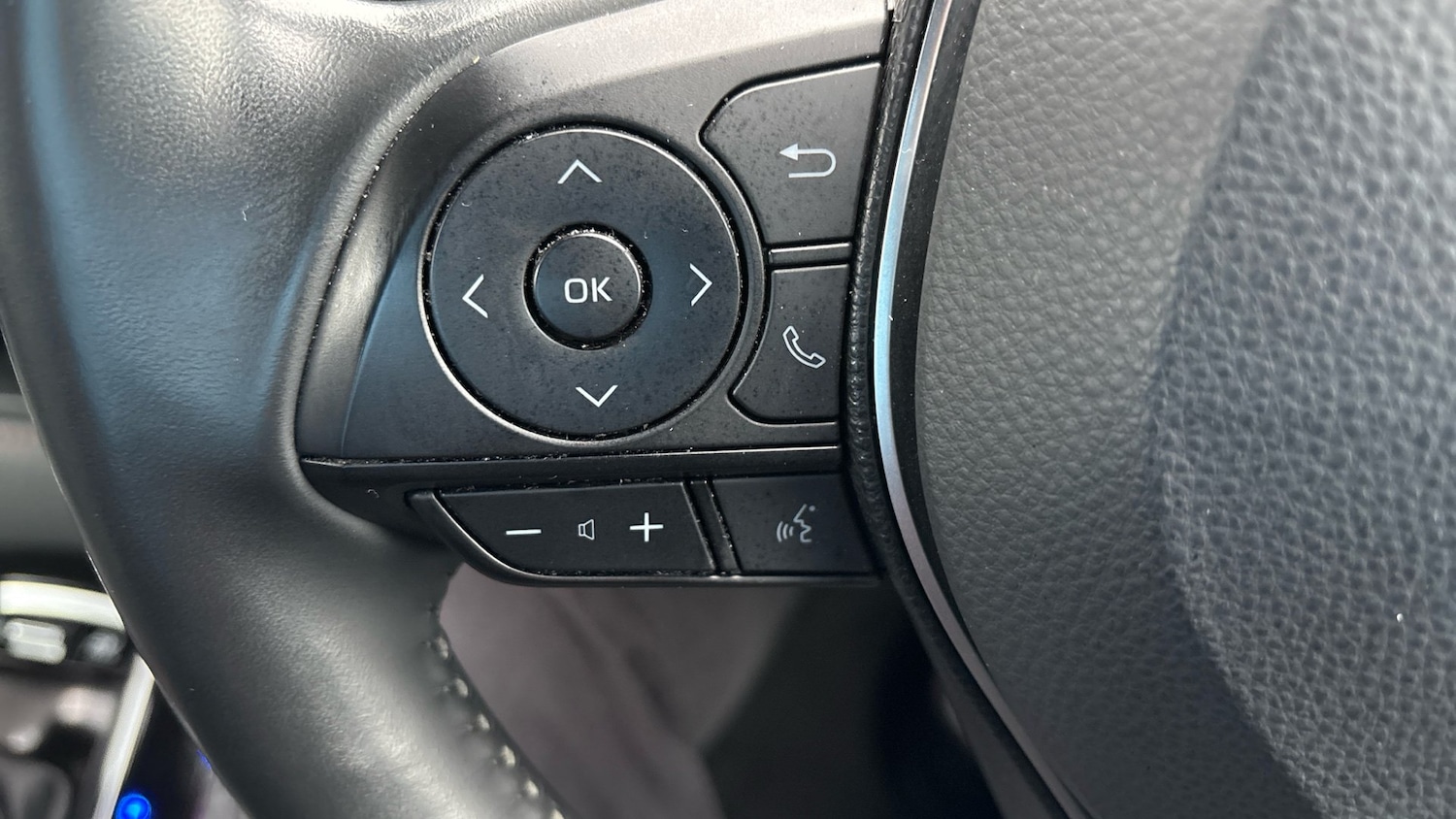 Used Toyota Corolla 2020 for sale - 77128093: Photo 38