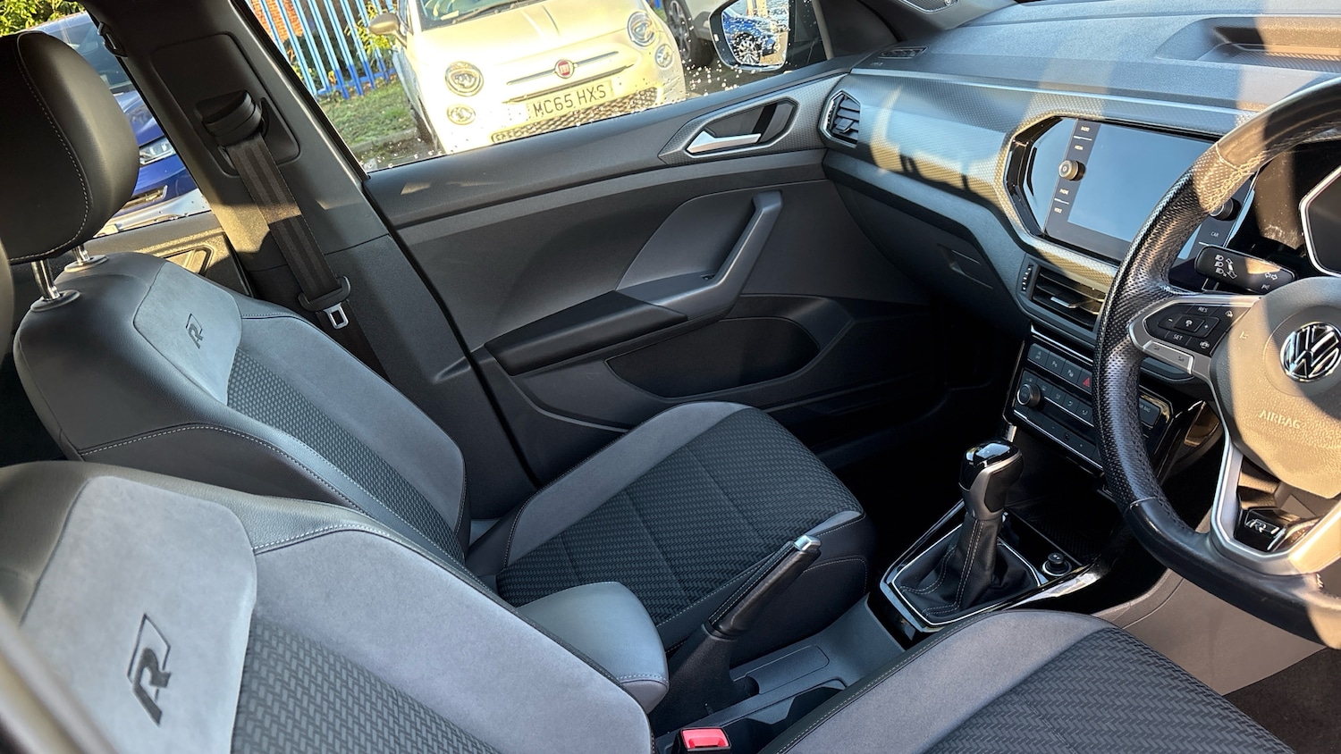 Used Volkswagen T-Cross 2020 for sale - 76905973: Photo 14