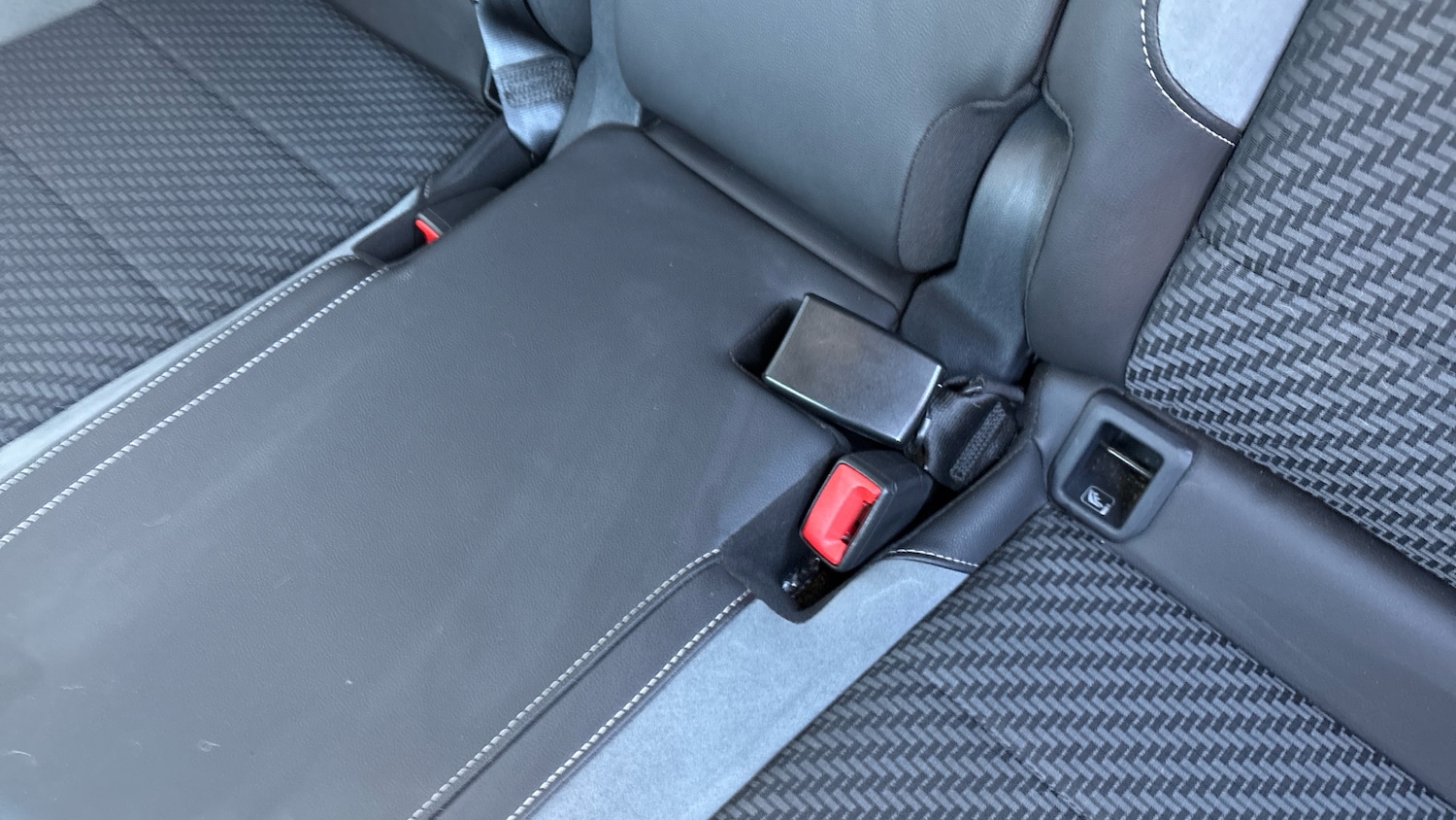 Used Volkswagen T-Cross 2020 for sale - 76905973: Photo 17