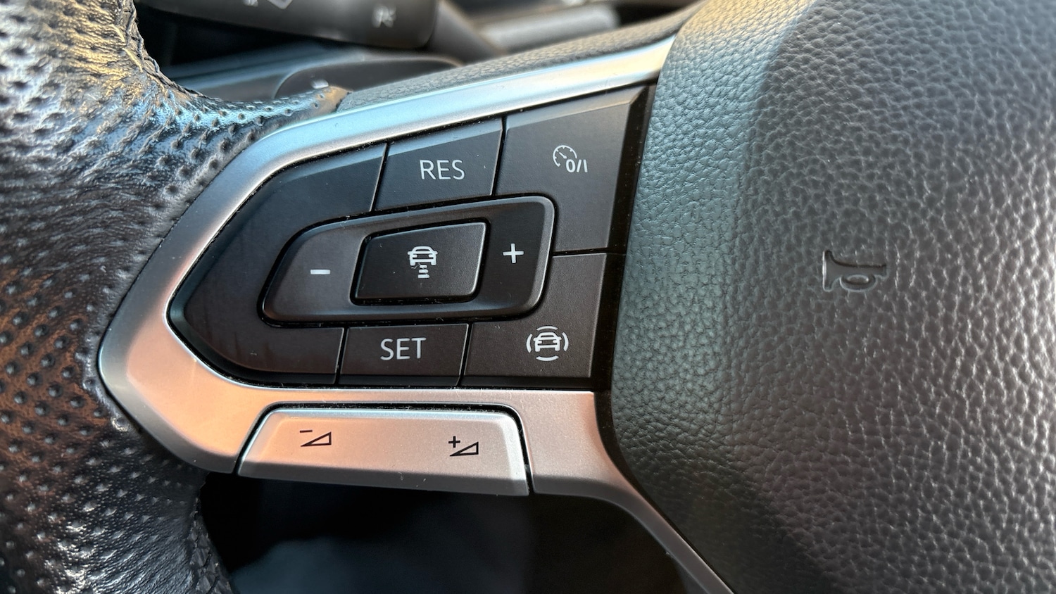 Used Volkswagen T-Cross 2020 for sale - 76905973: Photo 23