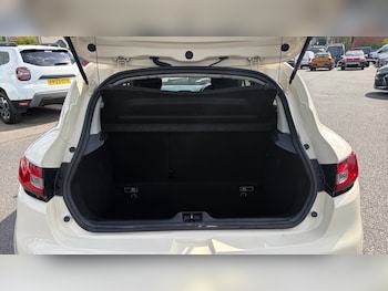 Used Renault Clio 2018 for sale - 78903774: Photo
