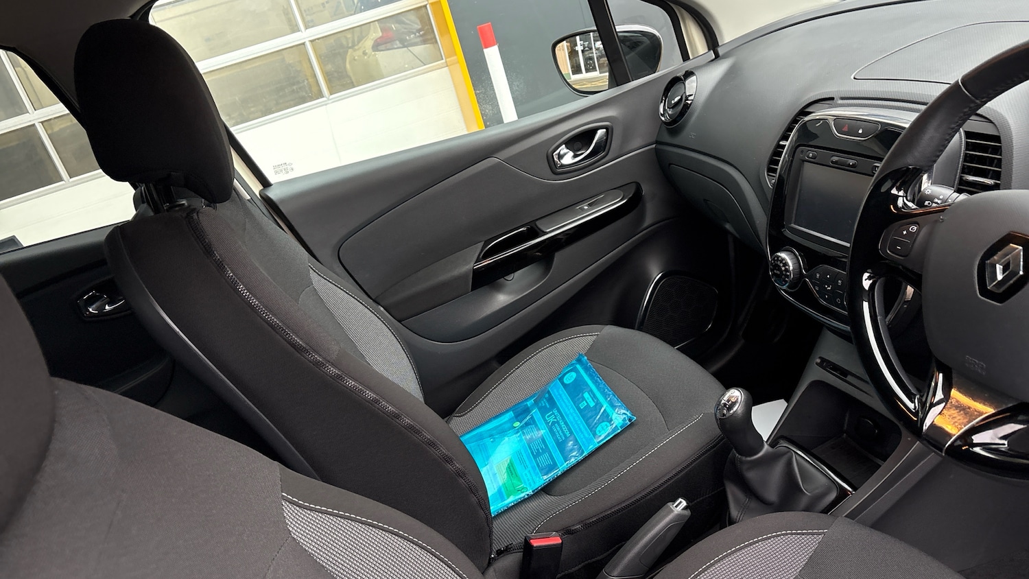 Used Renault Captur 2015 for sale - 77420965: Photo 14