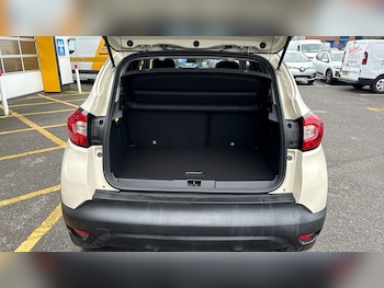 Used Renault Captur 2015 for sale - 77420965: Photo