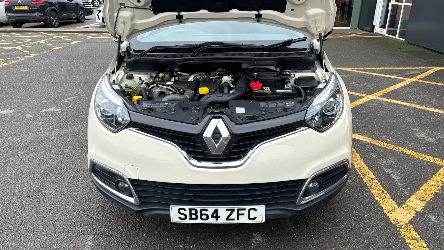 Used Renault Captur 2015 for sale - 77420965: Photo 8