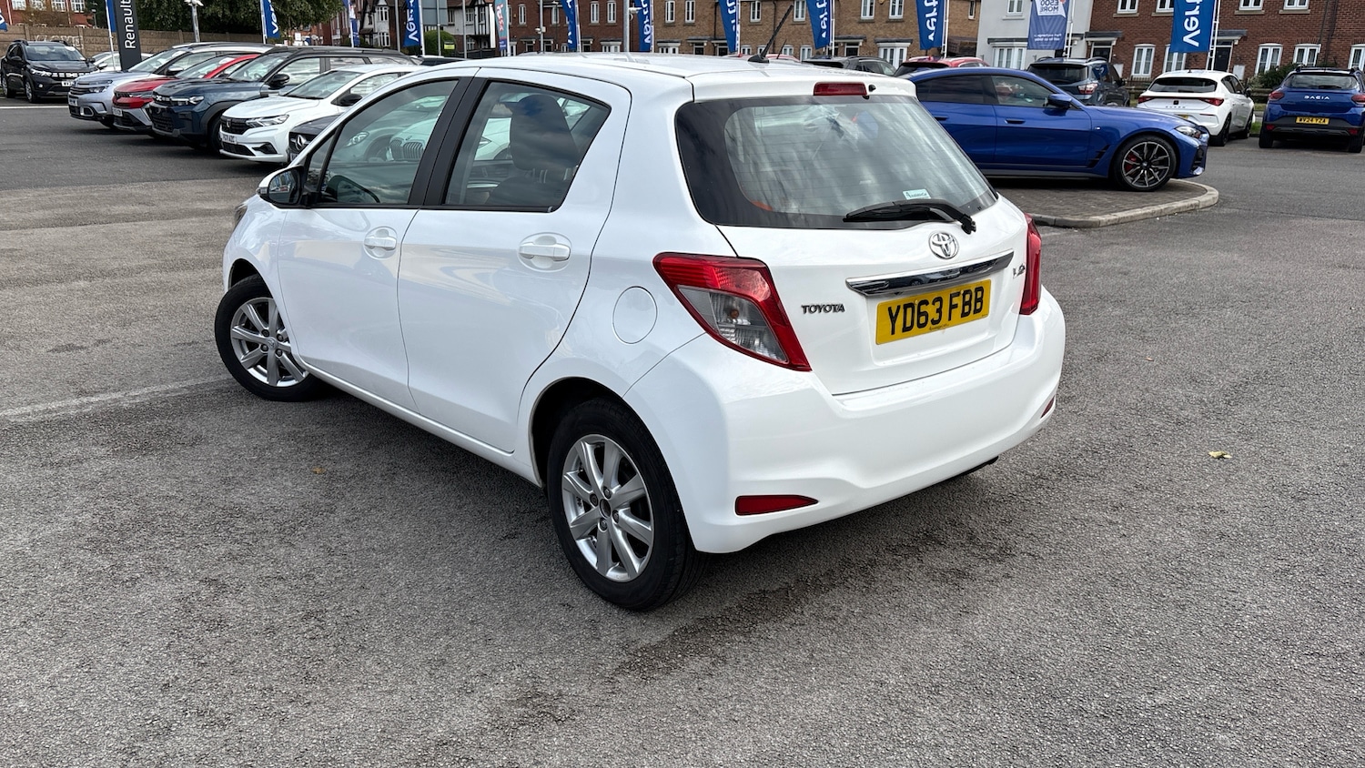 Used Toyota Yaris 2013 for sale - 76467915: Photo 38