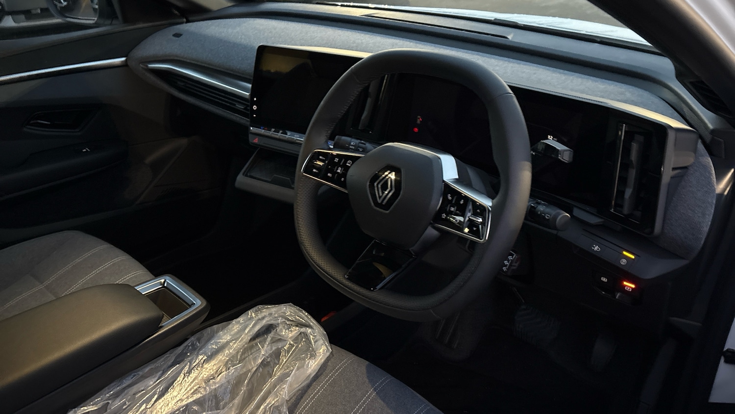 Used Renault Megane E Tech 2025 for sale - 76945794: Photo 11