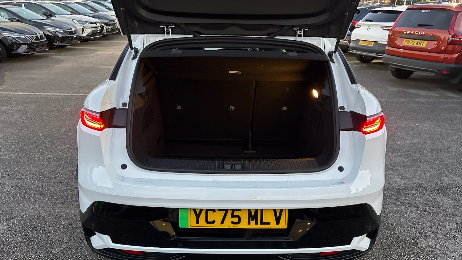 Used Renault Megane E Tech 2025 for sale - 76945794: Photo 4