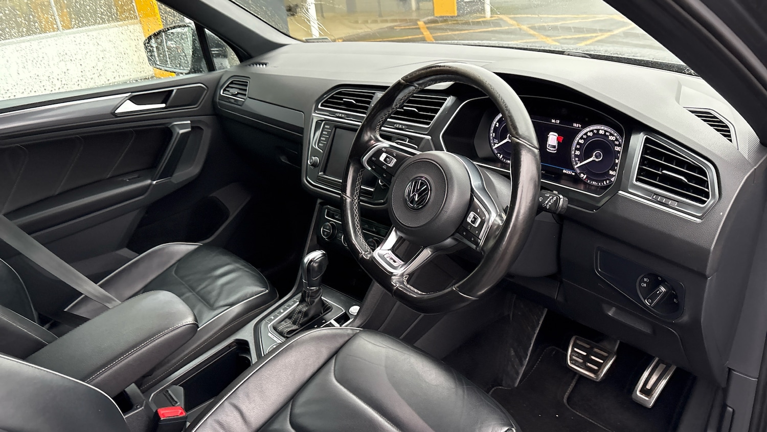 Used Volkswagen Tiguan 2017 for sale - 76566161: Photo 11