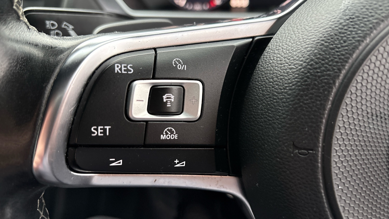 Used Volkswagen Tiguan 2017 for sale - 76566161: Photo 23