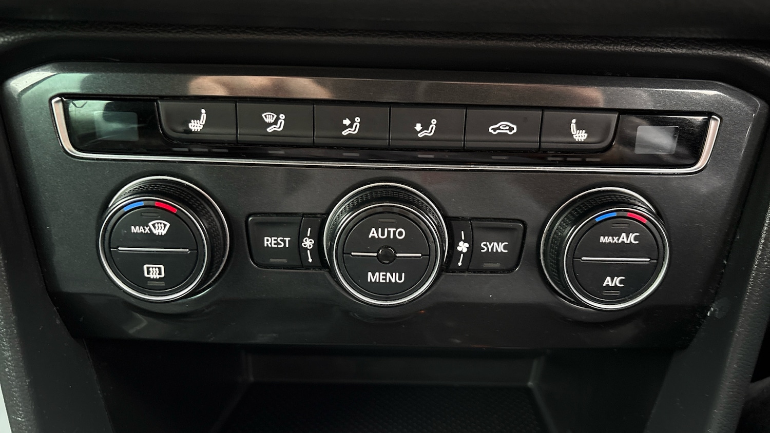 Used Volkswagen Tiguan 2017 for sale - 76566161: Photo 32