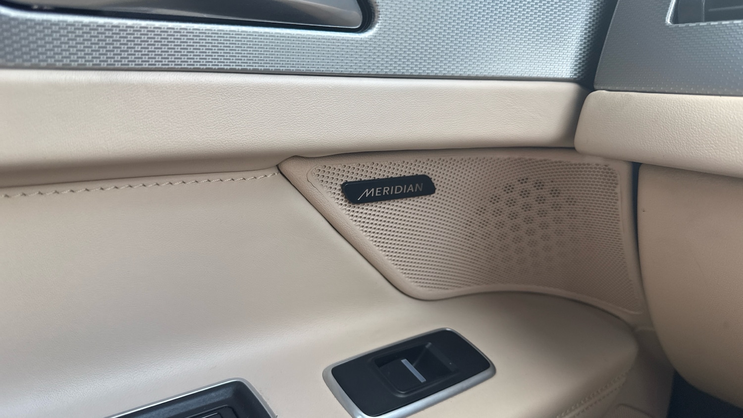 Used Jaguar XF 2018 for sale - 77324346: Photo 35