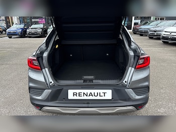 Used Renault Arkana 2023 for sale - 77672544: Photo