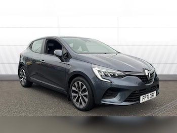 Used Renault Clio 2021 for sale - 76984672: Photo