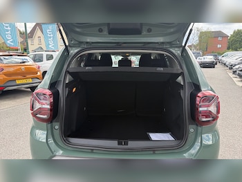 Used Dacia Duster 2024 for sale - 78847134: Photo