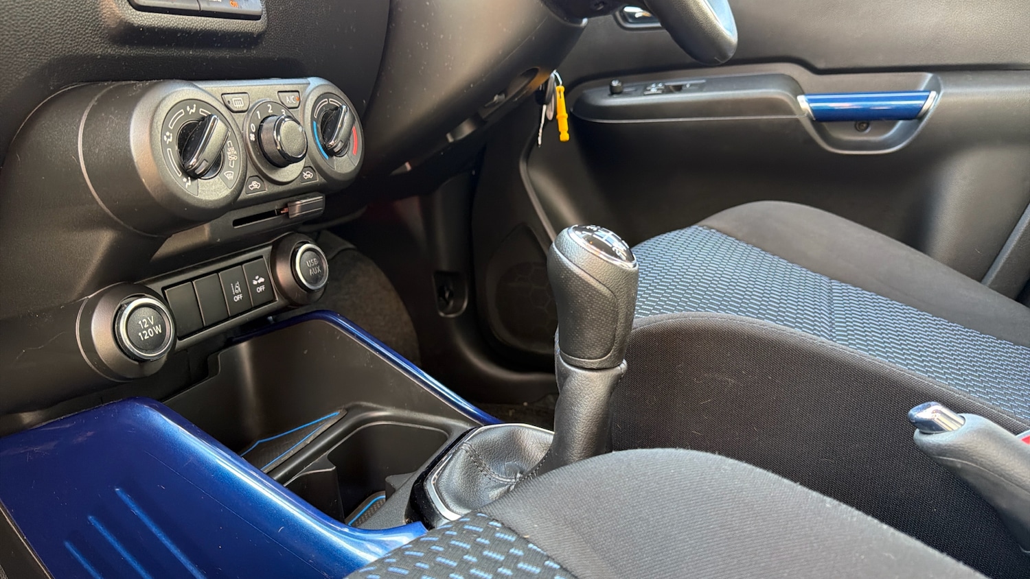 Used Suzuki Ignis 2023 for sale - 78198660: Photo 13