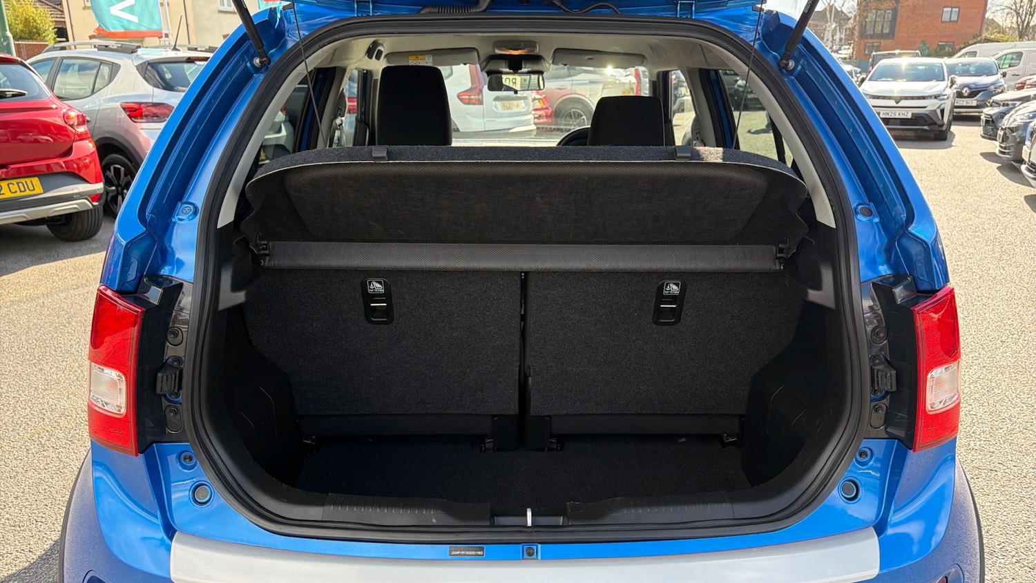 Used Suzuki Ignis 2023 for sale - 78198660: Photo 4