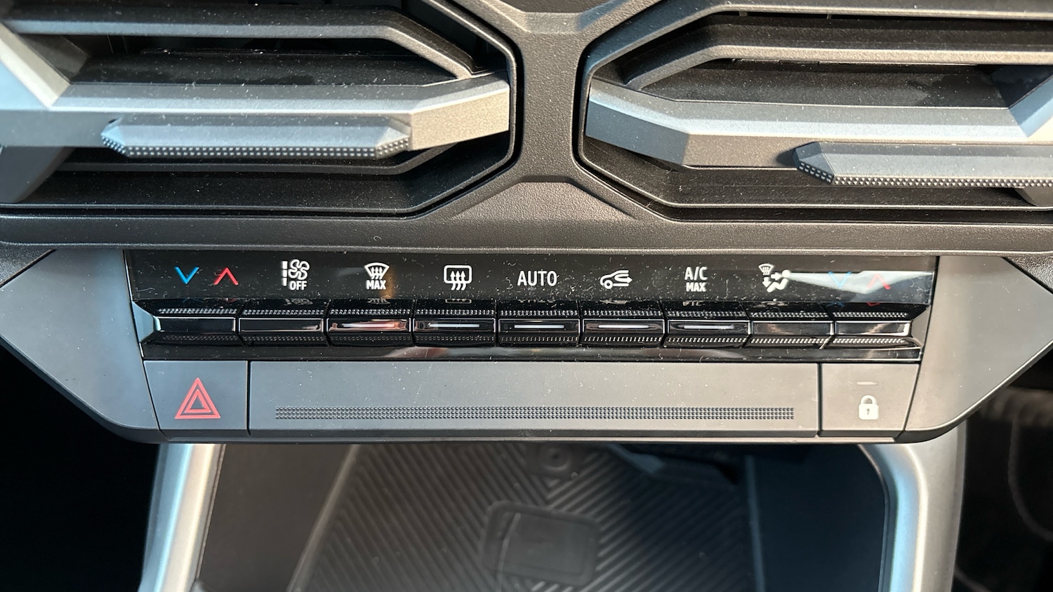 Used Dacia Bigster 2025 for sale - 76490449: Photo 28