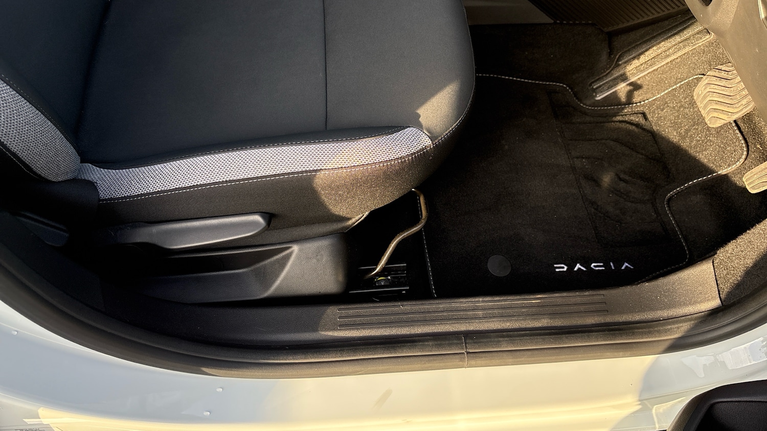 Used Dacia Bigster 2025 for sale - 76490449: Photo 43