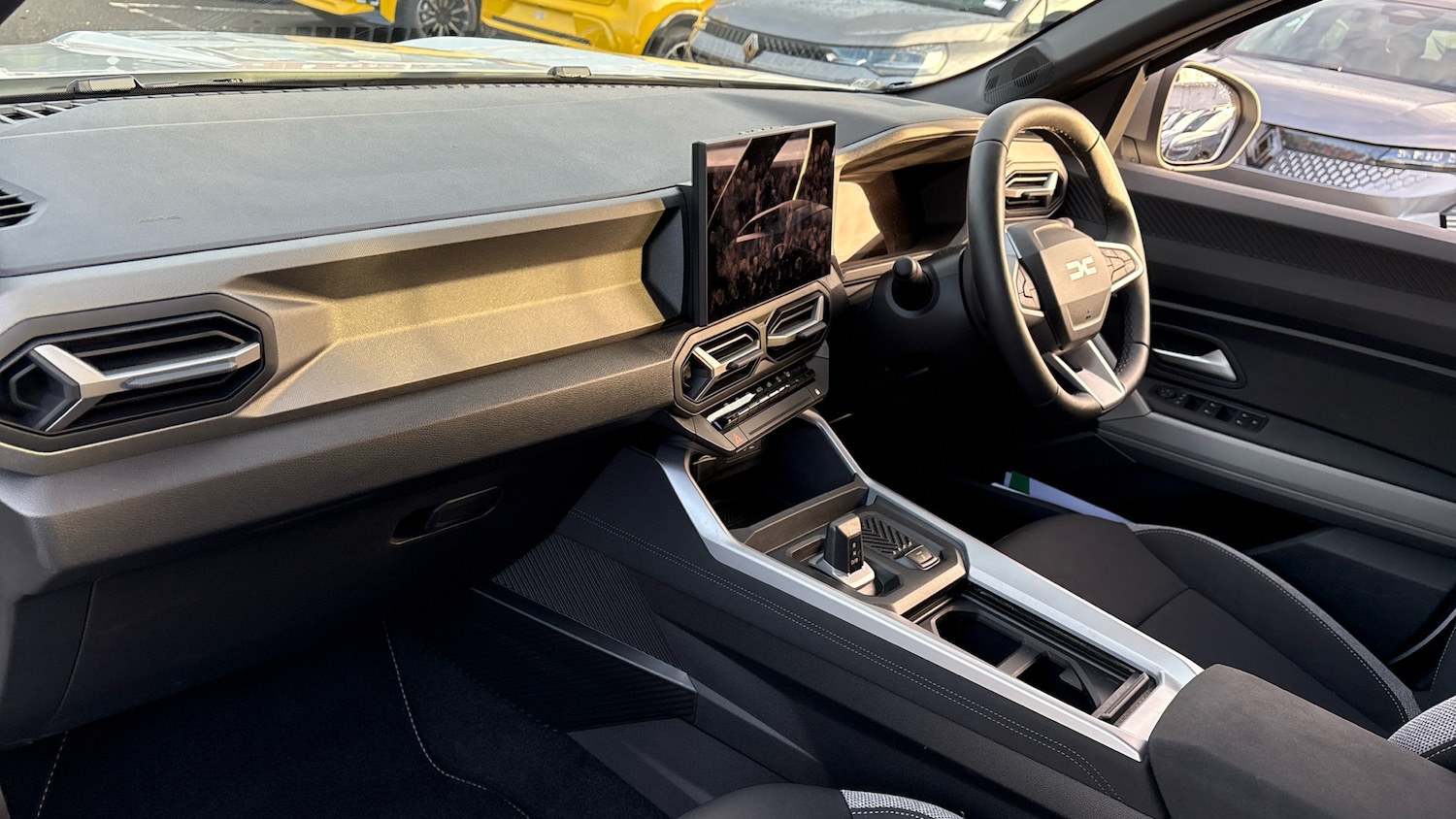 Used Dacia Bigster 2025 for sale - 76490449: Photo 9