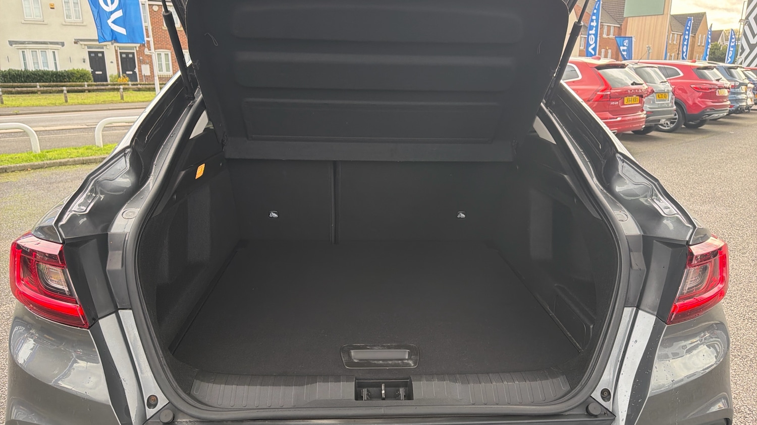 Used Renault Arkana 2022 for sale - 76393398: Photo 4