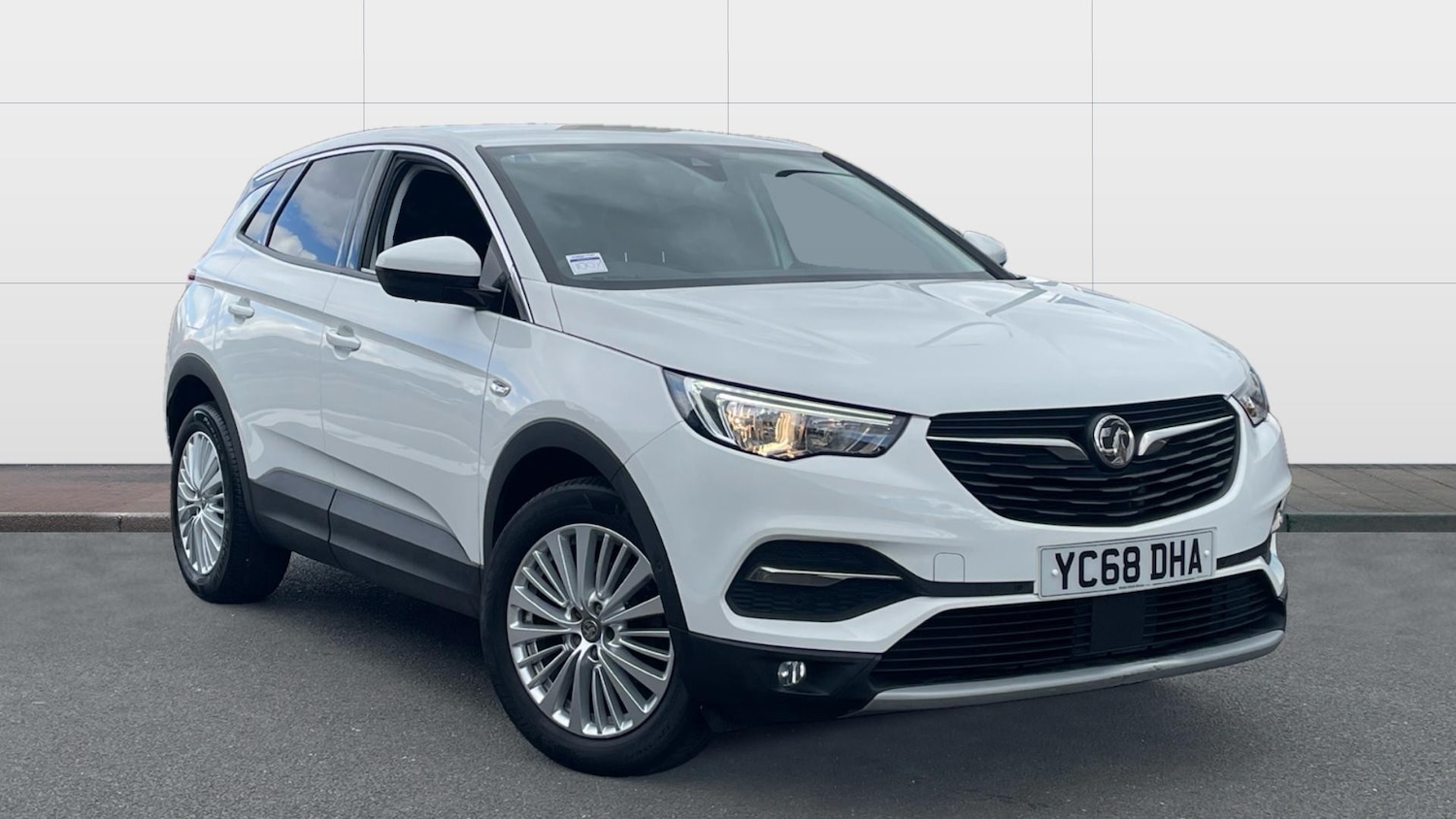 Used Vauxhall Grandland X 2018 for sale - 76332718: Photo 1