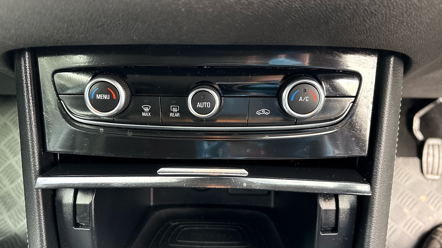 Used Vauxhall Grandland X 2018 for sale - 76332718: Photo 53