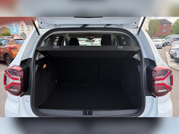 Used Dacia Duster 2023 for sale - 78485786: Photo