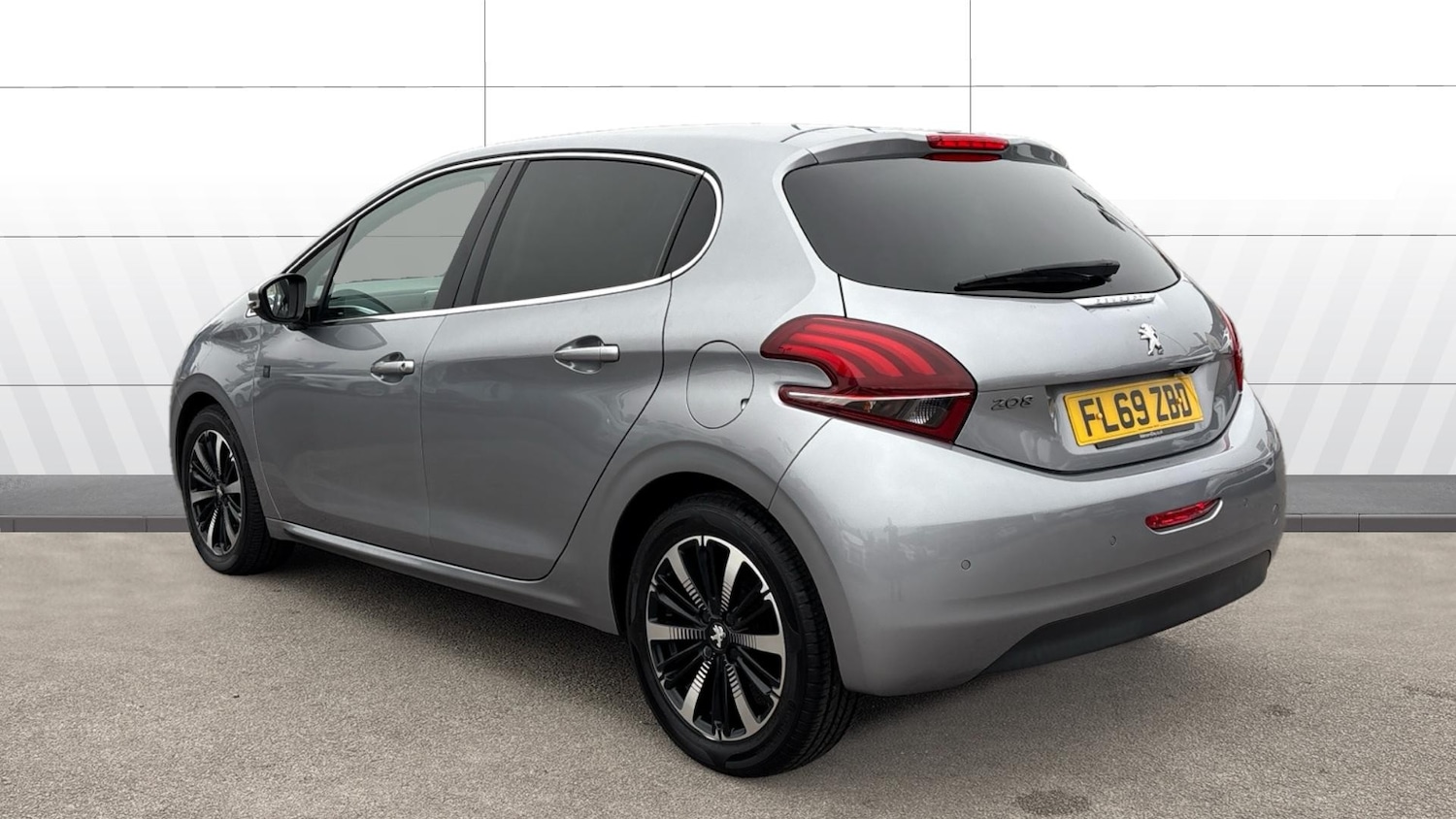 Used Peugeot 208 2019 for sale - 76332686: Photo 2