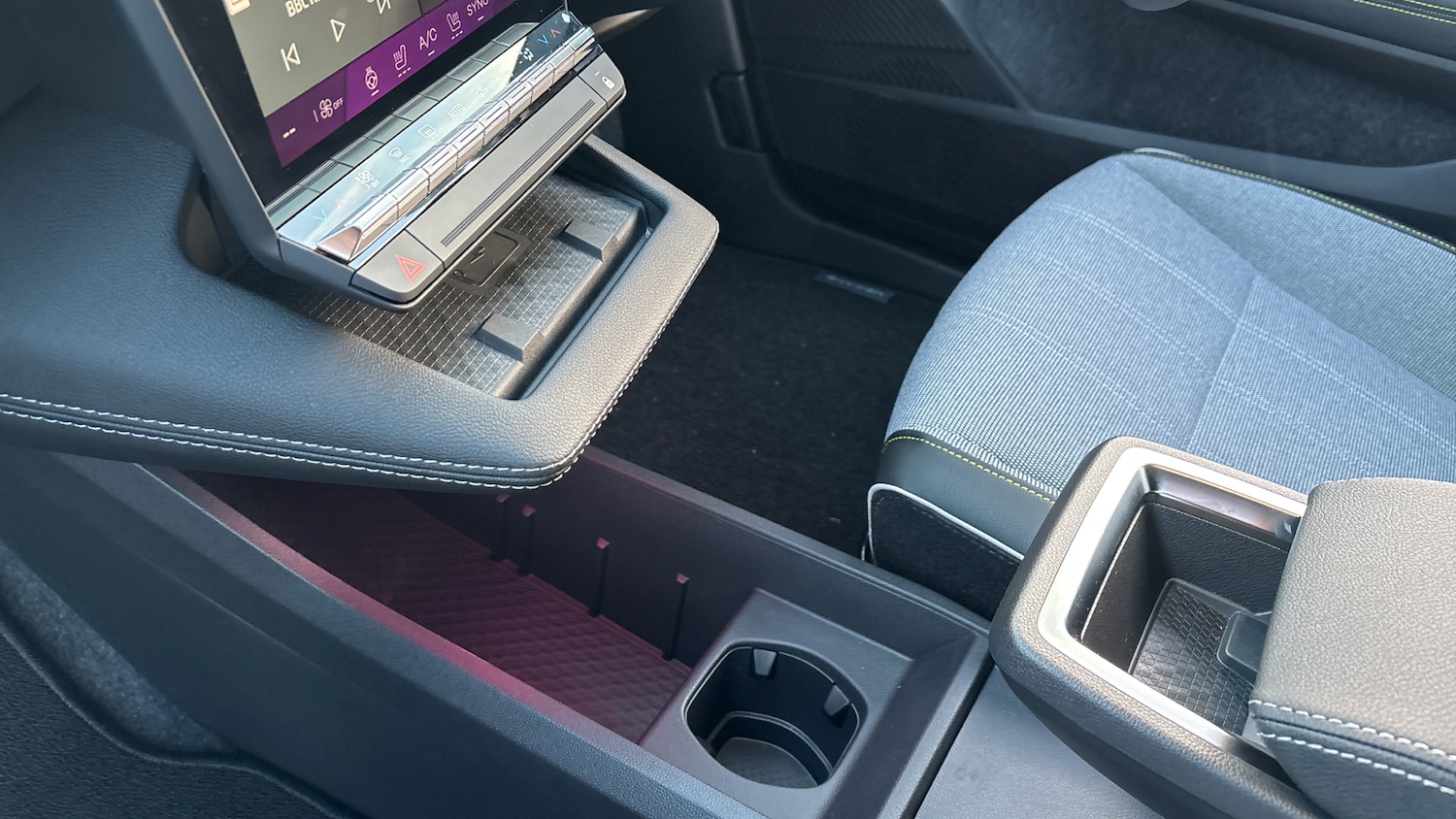 Used Renault Megane E Tech 2025 for sale - 76960625: Photo 13