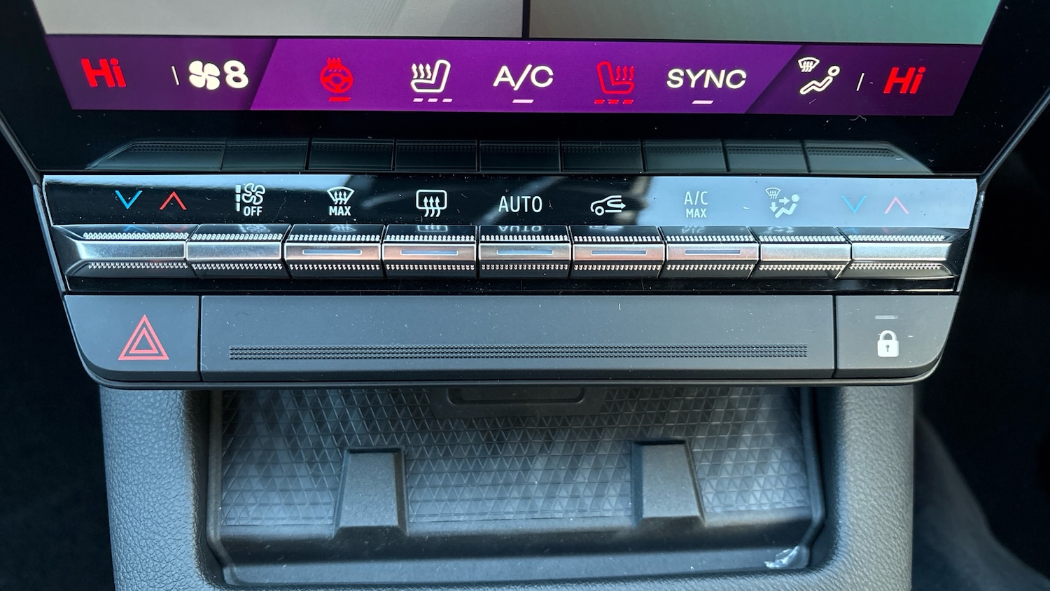 Used Renault Megane E Tech 2025 for sale - 76960625: Photo 30