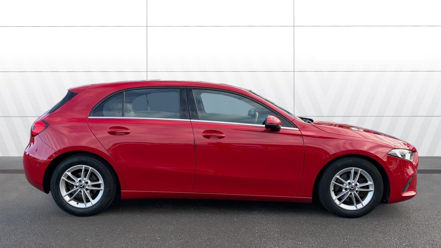 Used Mercedes-Benz A-Class 2019 for sale - 77366082: Photo 5