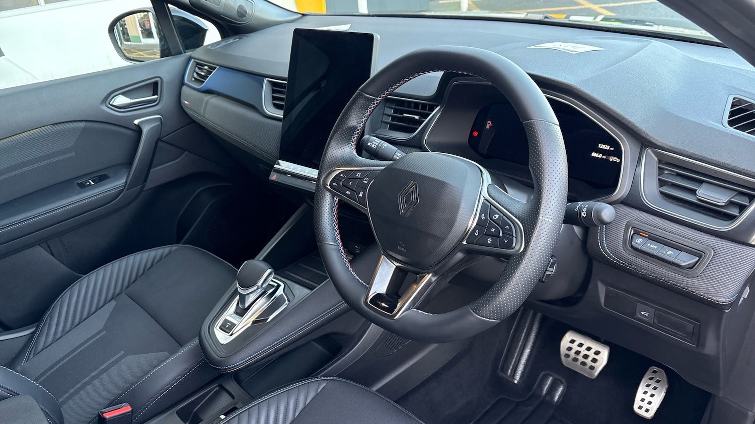 Used Renault Other 2025 for sale - 76974175: Photo 11