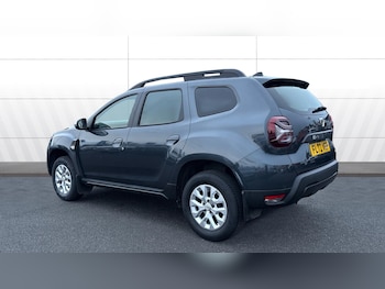 Used Dacia Duster 2022 for sale - 76831536: Photo