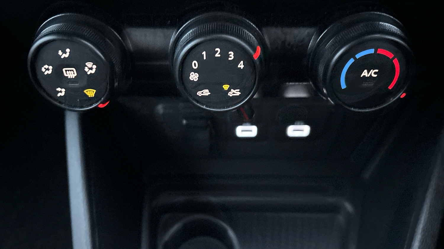 Used Dacia Duster 2022 for sale - 76831536: Photo 31