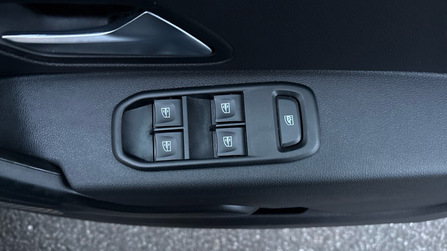 Used Dacia Duster 2022 for sale - 76831536: Photo 44