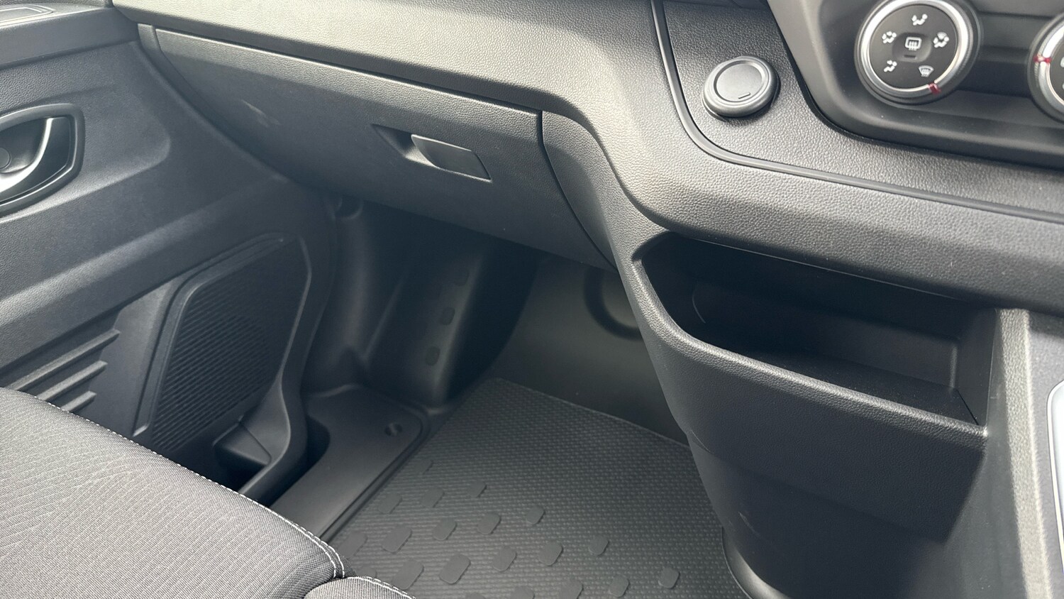 Used Renault Trafic 2025 for sale - 76616381: Photo 28