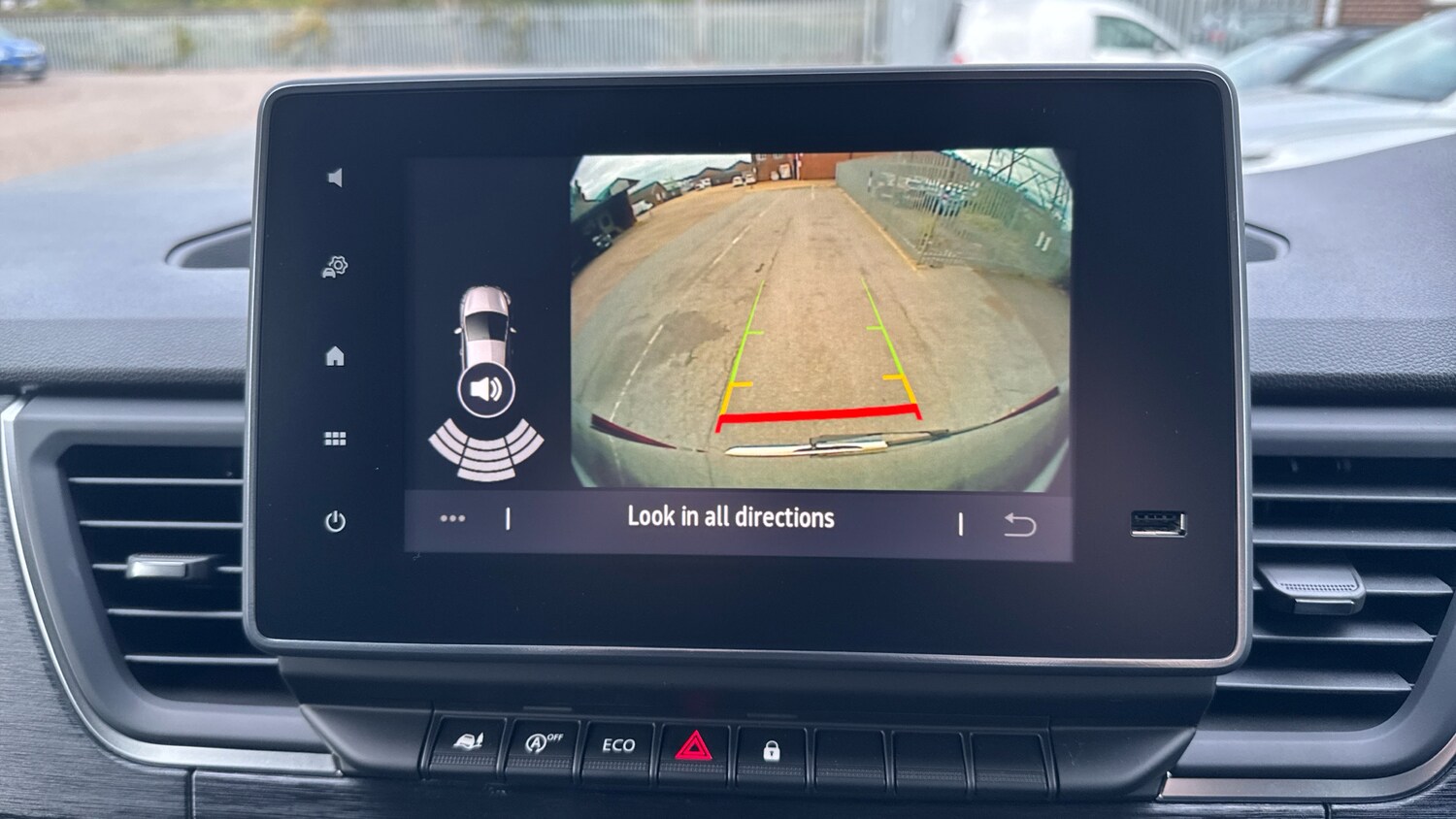 Used Renault Trafic 2025 for sale - 76616381: Photo 35