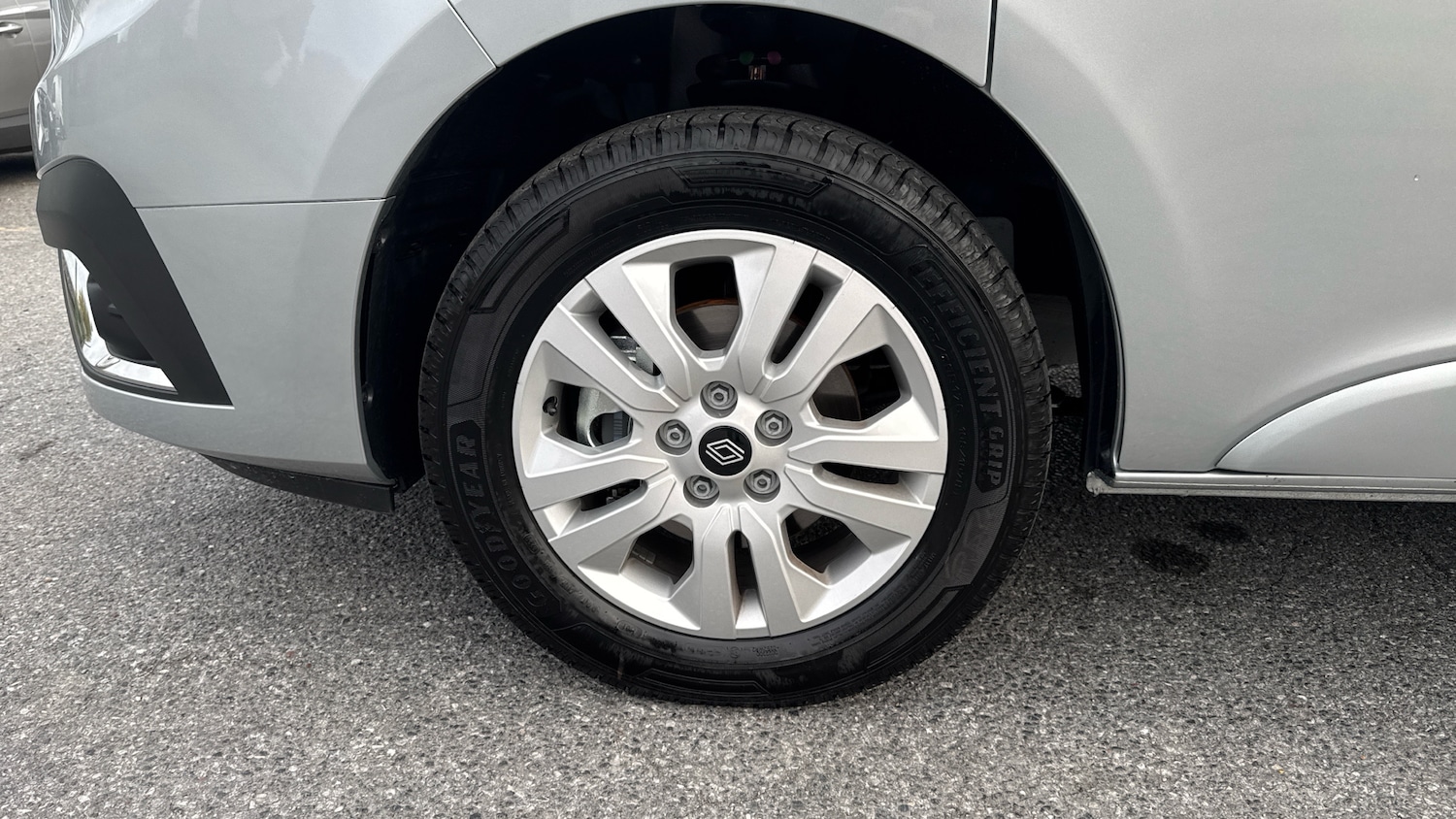 Used Renault Trafic 2025 for sale - 76616381: Photo 41