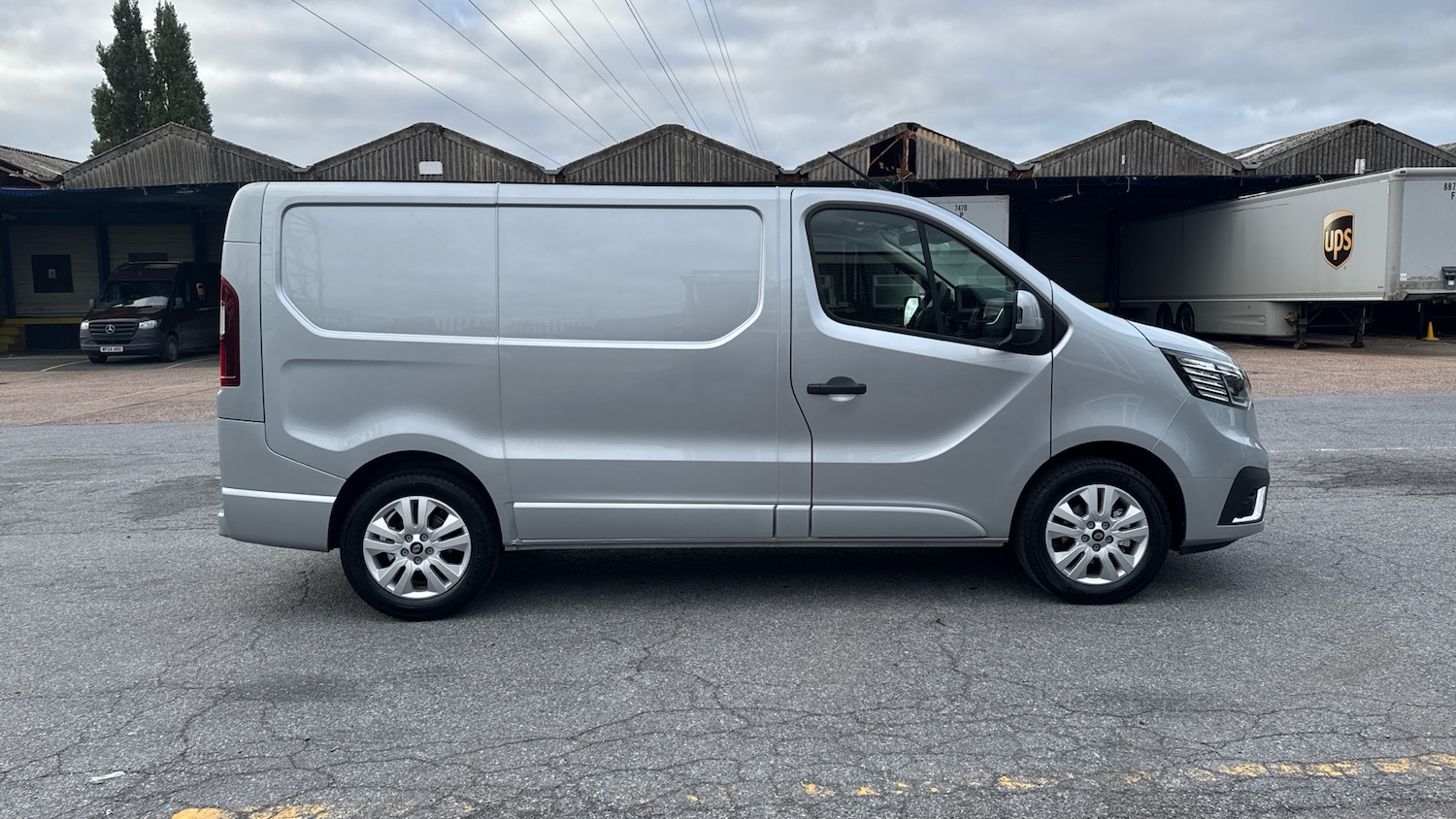Used Renault Trafic 2025 for sale - 76616381: Photo 9