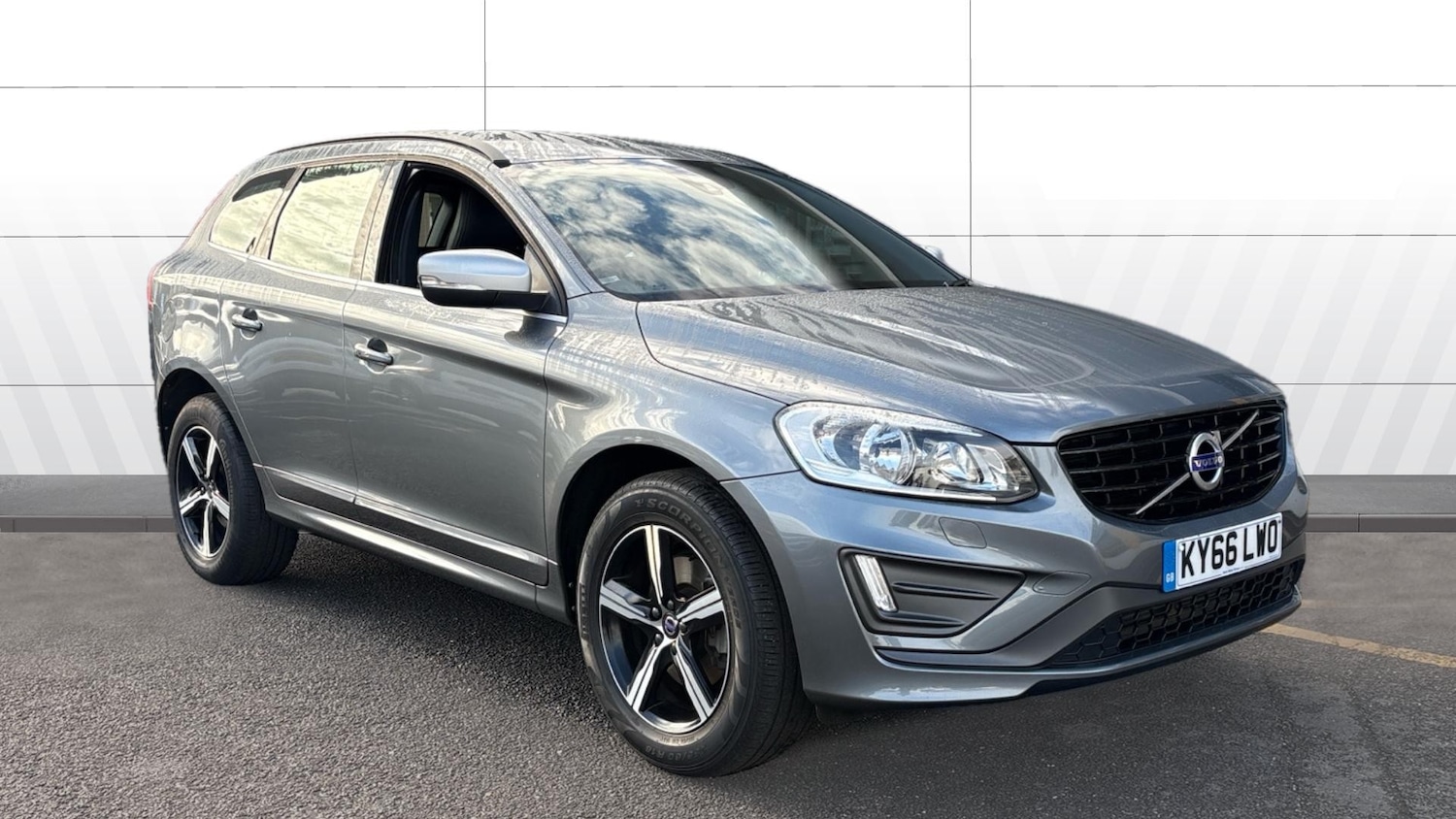 Used Volvo XC60 2016 for sale - 76566158: Photo 1