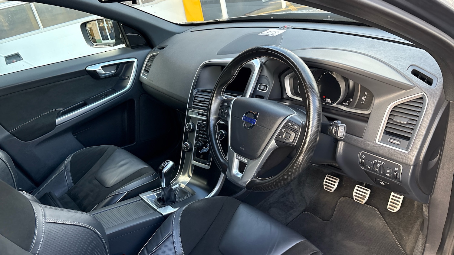 Used Volvo XC60 2016 for sale - 76566158: Photo 11