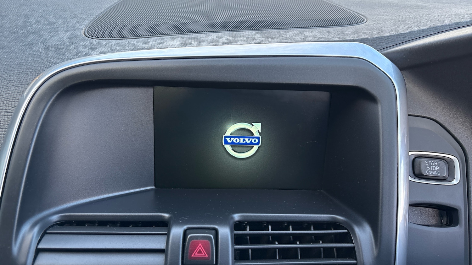 Used Volvo XC60 2016 for sale - 76566158: Photo 12