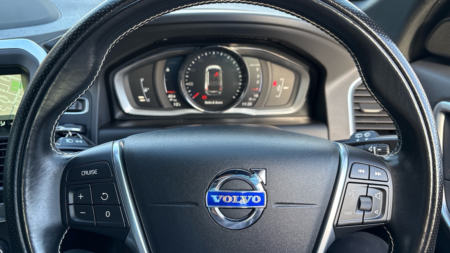 Used Volvo XC60 2016 for sale - 76566158: Photo 30