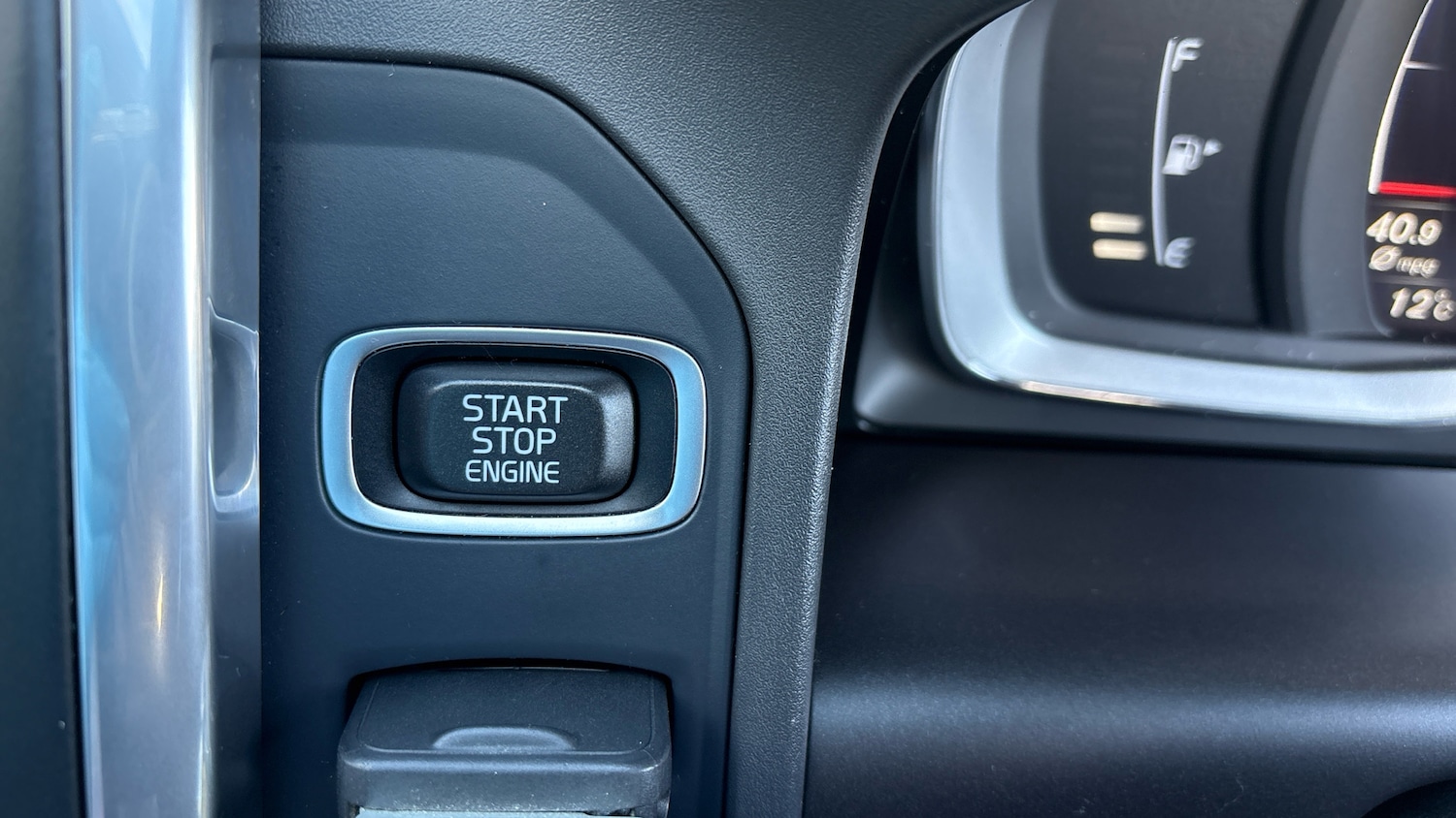 Used Volvo XC60 2016 for sale - 76566158: Photo 32