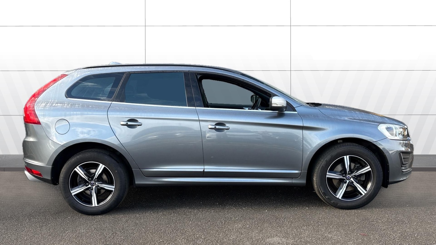 Used Volvo XC60 2016 for sale - 76566158: Photo 5