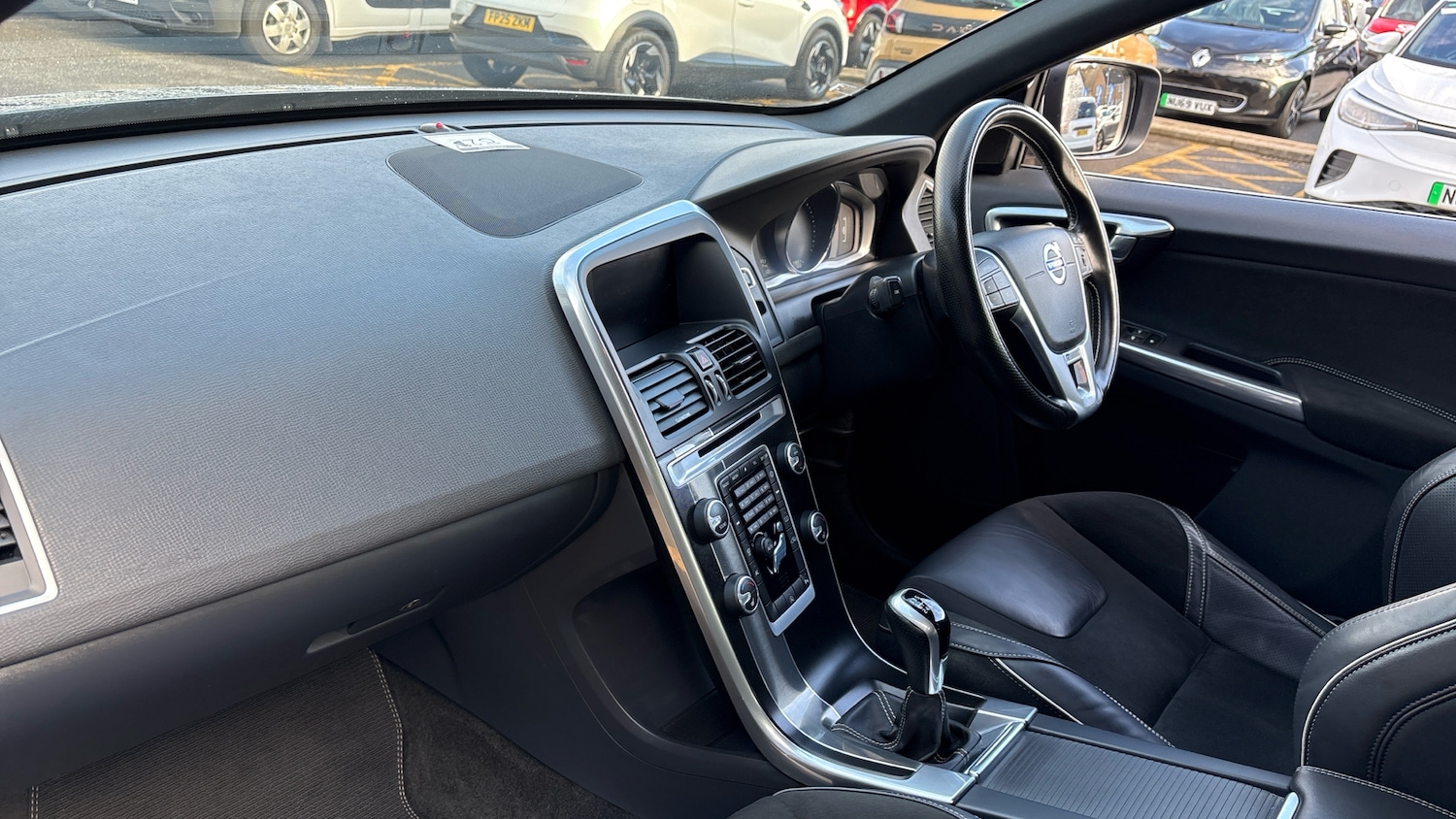 Used Volvo XC60 2016 for sale - 76566158: Photo 9